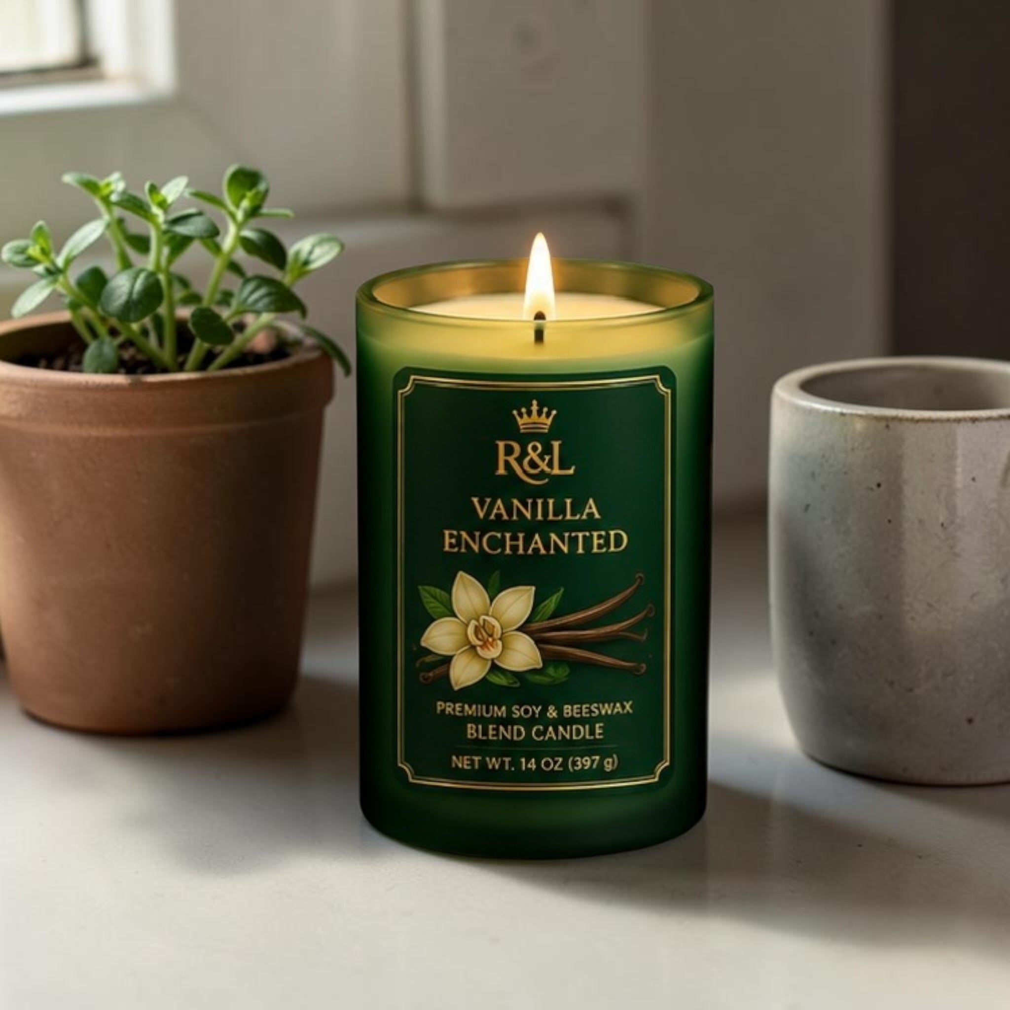 Vanilla Enchanted Candle | Soy & Beeswax Blend | Warm Vanilla Bean